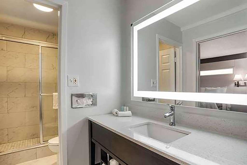 Baymont By Wyndham Montgomery Al Екстер'єр фото